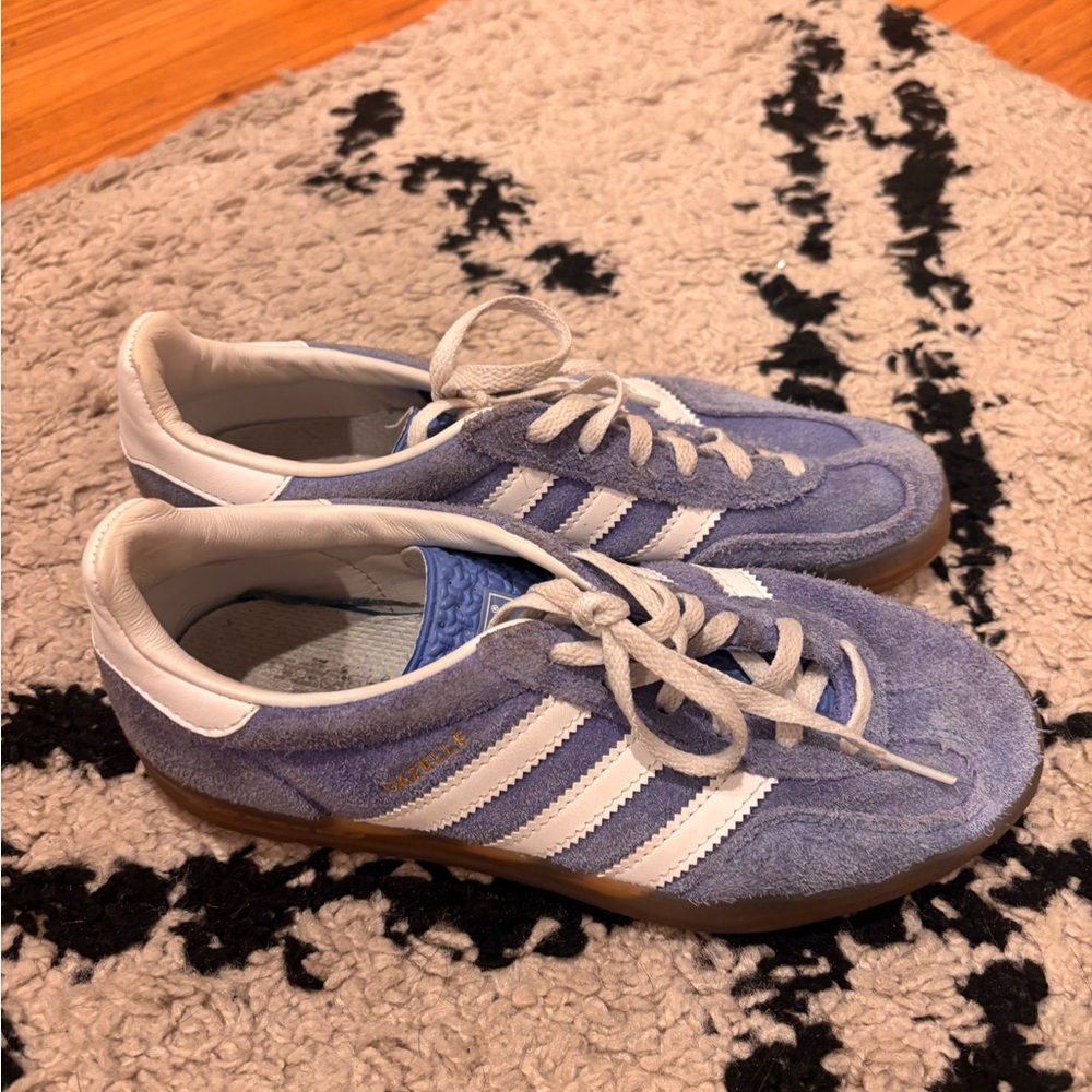 Adidas GAZELLE Suede Blue and White Trainers